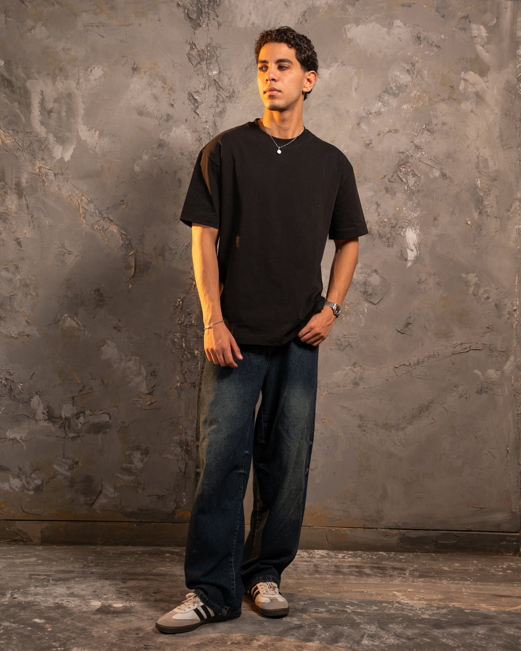 Black Relaxed Fit Basic Tee